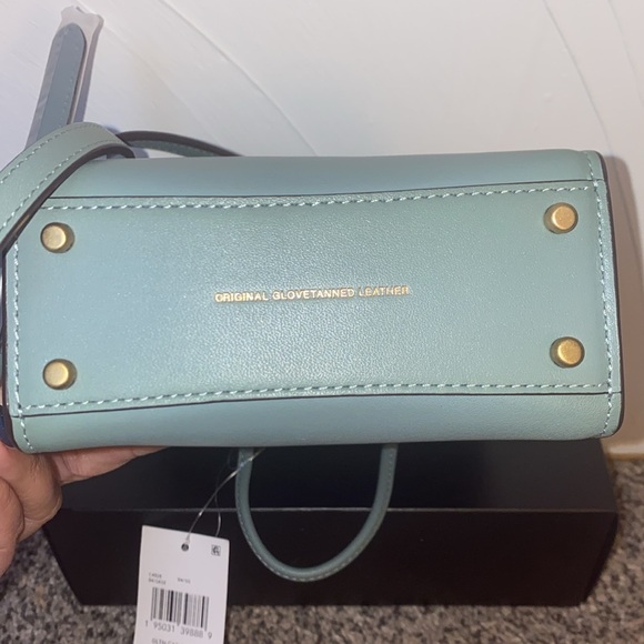 👜 🆕 NWT COACH Gloved Tanned Leather Cashin Mini Tote -Sage color with dust bag - Picture 5 of 7